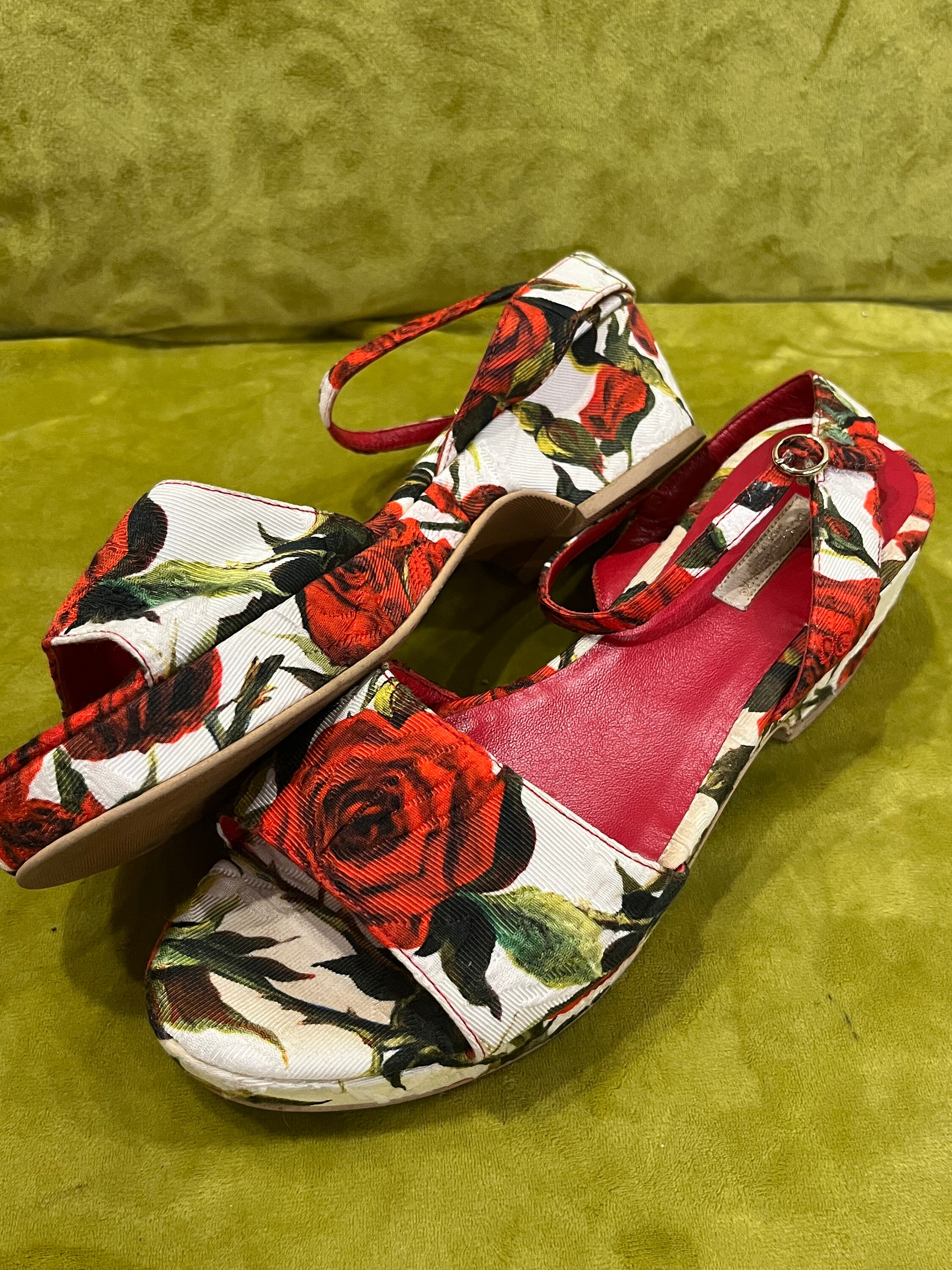 Dolce & Gabbana Multi Coulor Rose Pattern Floral Printed