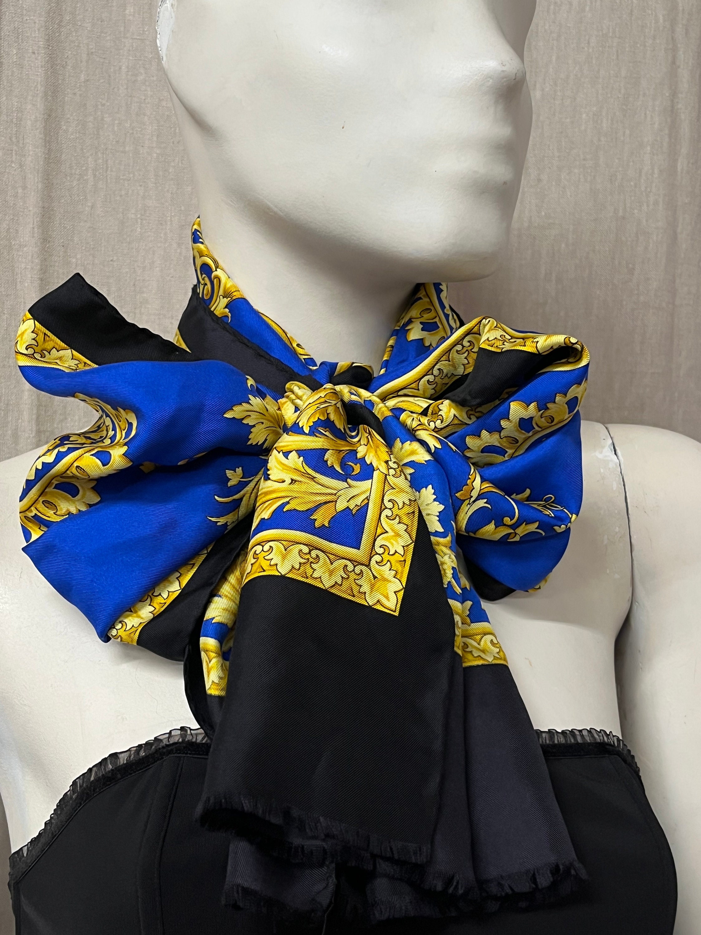 Ｖersce　SILK　ロイヤルブルーメドーサ　装飾的なデザイン Versce SILK ロイヤルブルーメドーサ 装飾的なデザイン - メルカリ