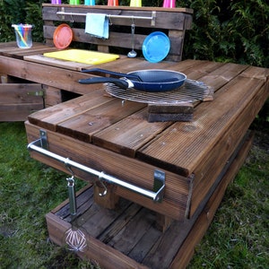 Palettenmöbel Kinderküche XL aus Holz für Garten zdjęcie 4