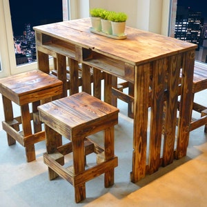 Pallet Seating Group pallet table & Stool image 1