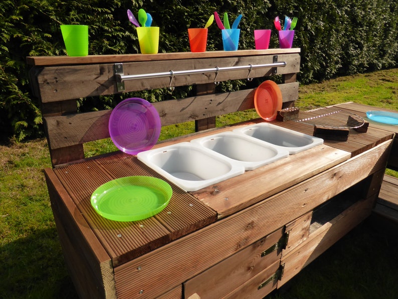 Palettenmöbel Kinderküche M aus Holz für Garten Bild 4
