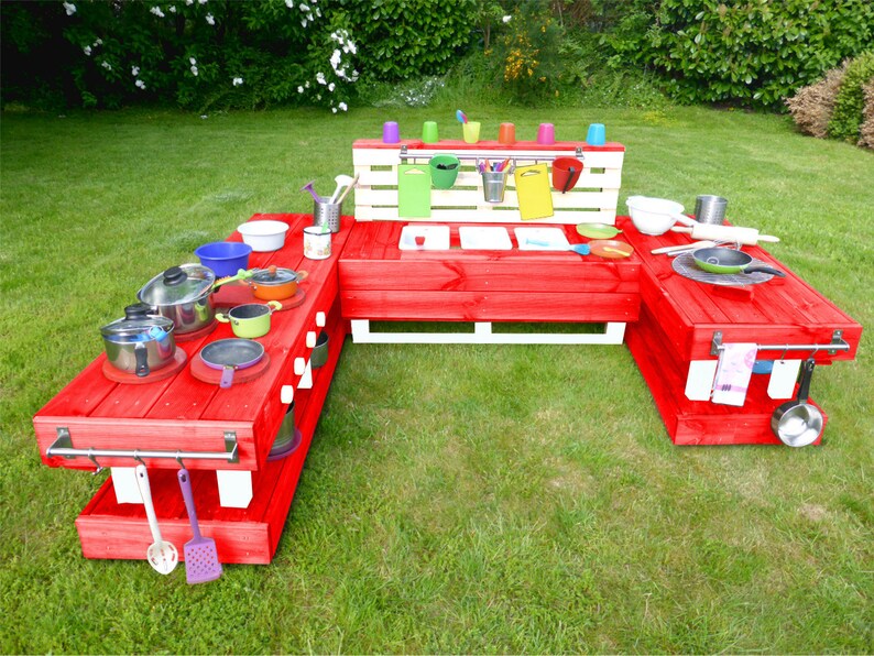 Mud kitchen/ children's kitchen Wooden garden pallet furniture image 1