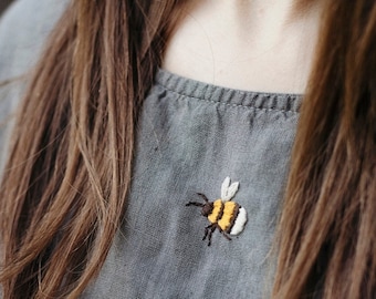 Handmade Embroidery "Bumblebee" | Customized Personalised Items | Optional Embroideries