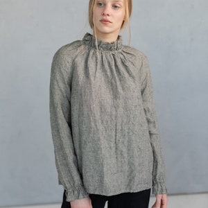 Oversized linnen tuniek met ruches, Layla, lange mouwen, losse linnen top, linnen top grote maten, linnen top met ruches | Optioneel borduurwerk