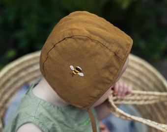 Reversible Linen Bonnet | Optional Embroidery