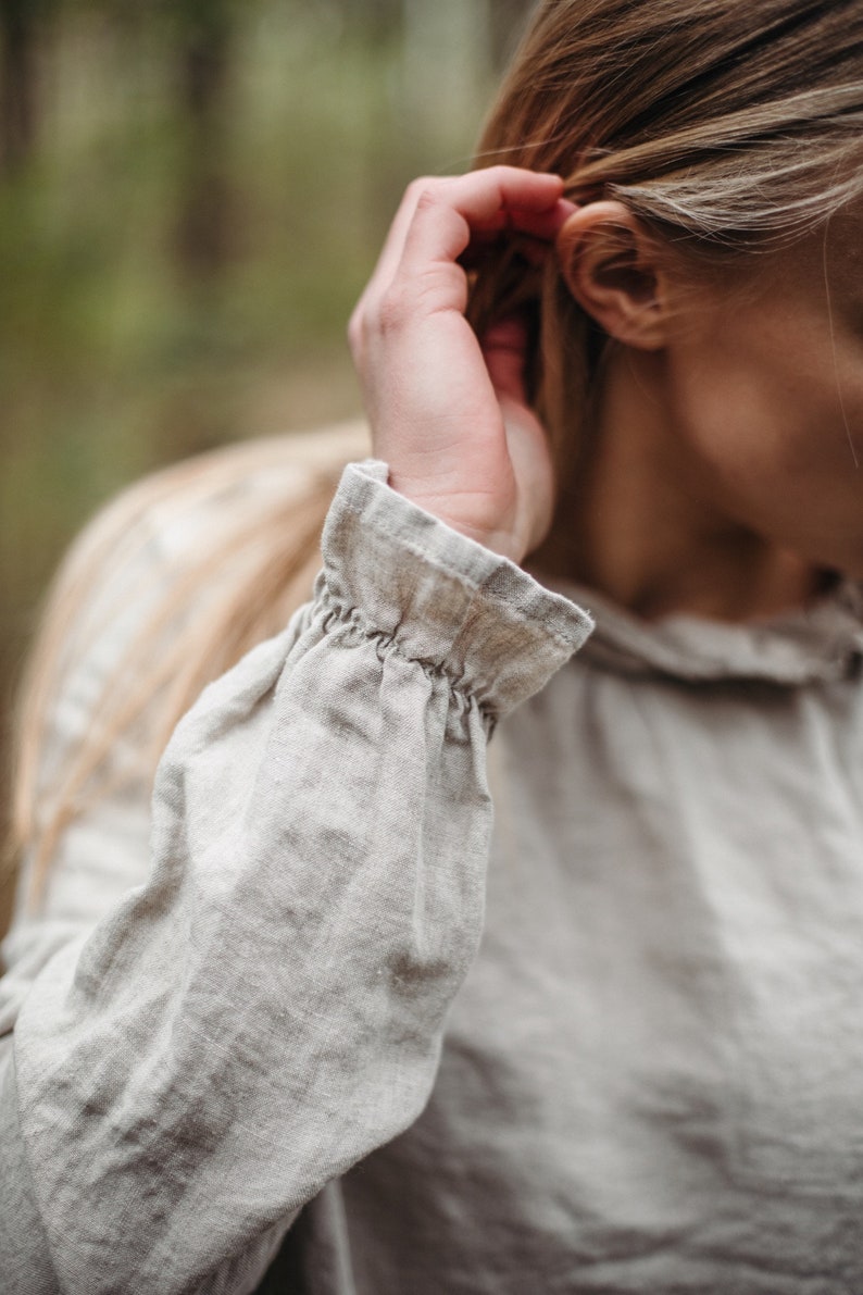 Oversized Linen Ruffle Tunic Layla with Long Sleeves image 3