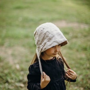 Linen Brimmed Bonnet | Optional Embroidery