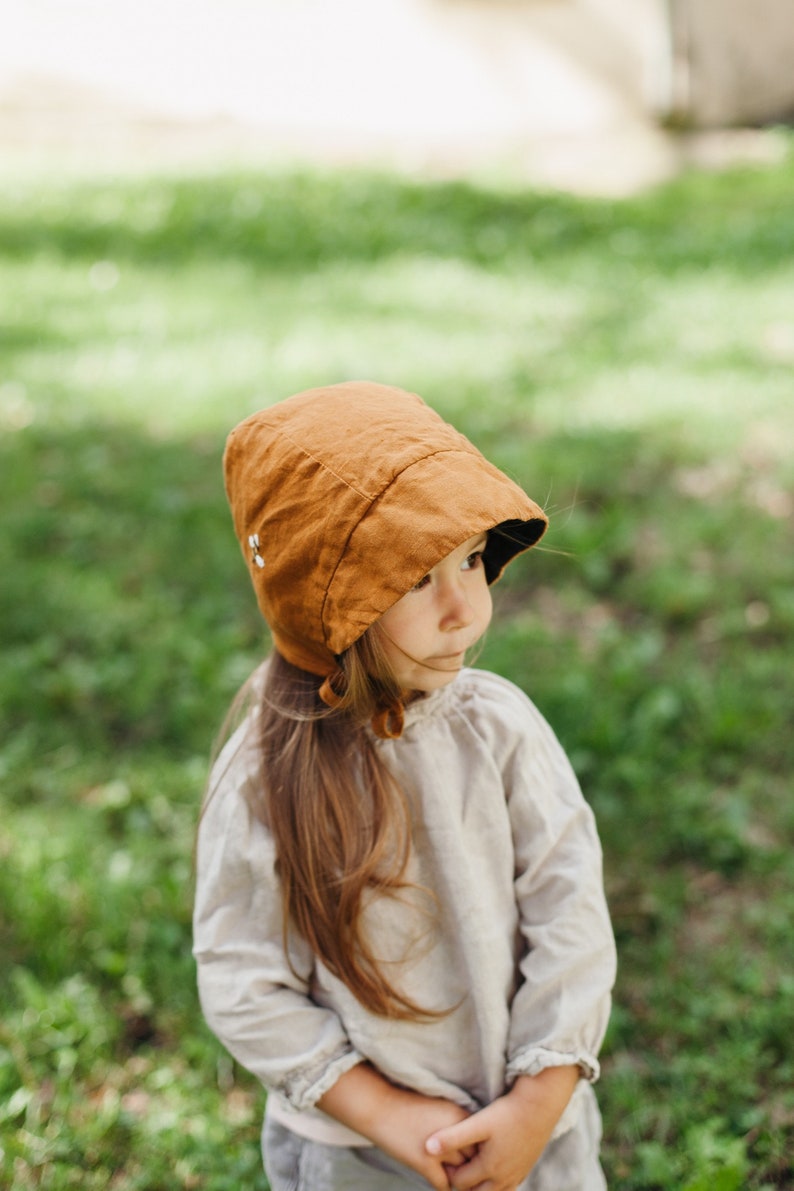 Reversible Linen Brimmed Bonnet Optional Embroidery image 4