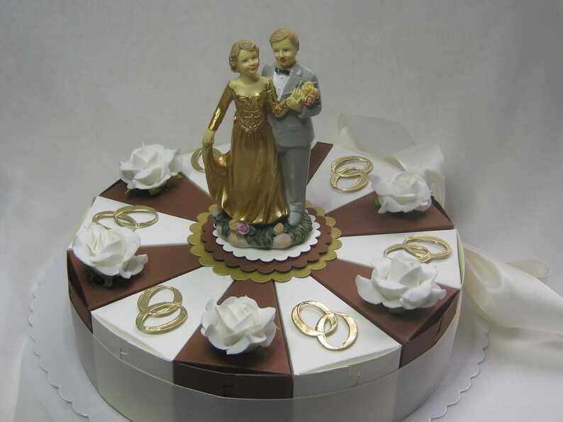 Precious Money Gift Gold Wedding Cake -