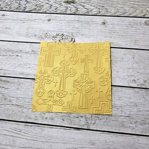 Geprägtes Bastelpapier Kreuz Kommunion / Taufe