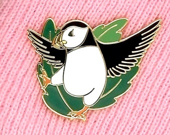 Atlantic Puffin hard enamel gold plated lapel pin