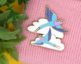 Lilac breasted roller birds hard enamel gold plated lapel pin