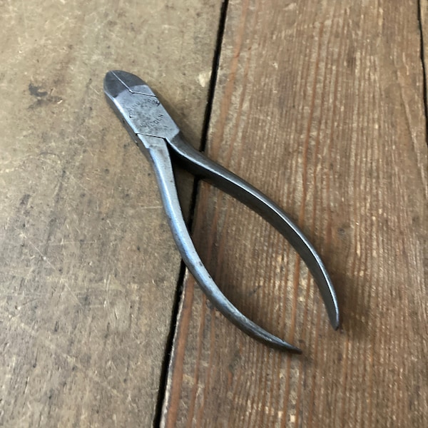 Vintage F.E. Lindstrom Cutters