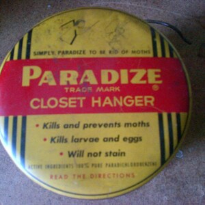 Vintage Paradize Closet Hanger Tin / Original / date of Creation 1947