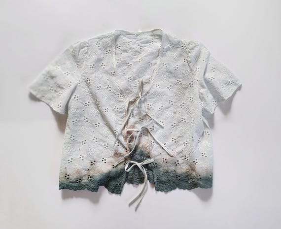 | Embroidered Flower Blouse- Mini Dip- Your Choice of Color |