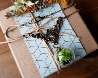 Terrarium Bead Necklace with antique brass detail