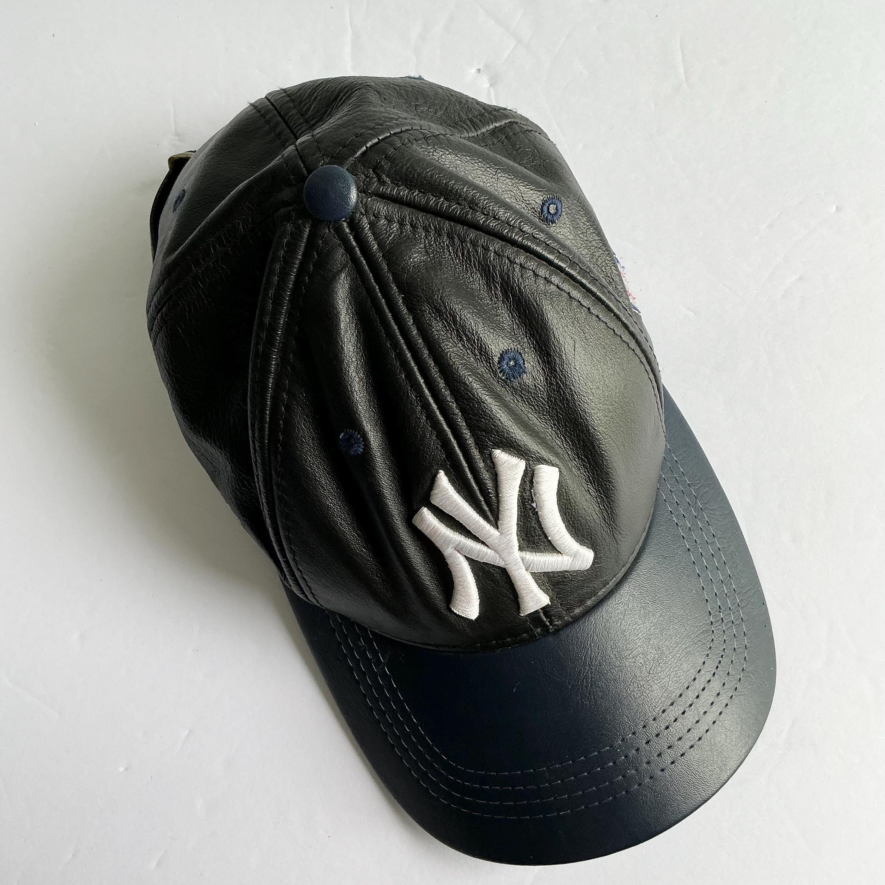 Vintage New York Yankees Genuine Leather Strapback Hat – 1990s
