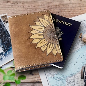 Funda para pasaporte con diseño de girasol, de cuero, con diseño floral, personalizada, personalizable, cosida a mano, SF1, PW1