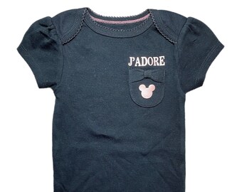 SALE! Jadore Disney, Baby Onesie, Disneyland, Disneyworld, Paris, Disney Vacation, Baby Clothing, Disney Baby, Mickey Mouse