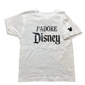 SALE! Jadore Disney, Baby White T-Shirt, Disneyland, Disneyworld, Paris, Disney Vacation, Baby Clothing, Disney Baby, Mickey Mouse, Toddler