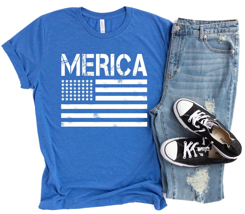 a pair of jeans and a t - shirt with the american flag