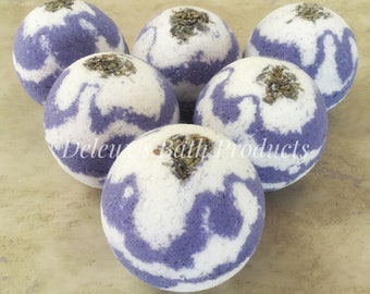 Lavender Blooms Bath Bomb. Lavender Bath Bomb. Topped with real lavender buds. Mother's Day Day Gift. Gift for Mom. Gift for Her. Valentine