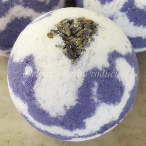 Lavender Blooms Bath Bomb. Lavender Bath Bomb. Topped with real lavender buds. Mother's Day Day Gift. Gift for Mom. Gift for Her. Valentine image 8