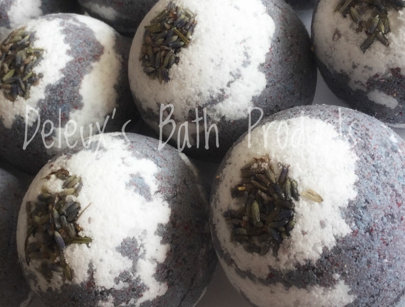 Lavender Blooms Bath Bomb. Lavender Bath Bomb. Topped with real lavender buds. Mother's Day Day Gift. Gift for Mom. Gift for Her. Valentine image 2