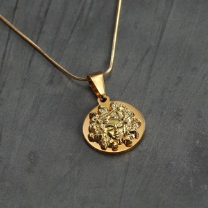 Gold Medusa Head Pendant Necklace - Stainless Steel Gorgon Jewelry