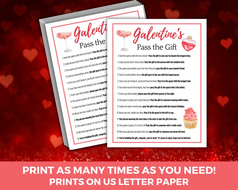 Puede incluir: Cartas de juego imprimibles para una fiesta del D&iacute;a de la Galent&iacute;n. Las cartas presentan una copa de c&oacute;ctel rosa, un frasco de perfume rosa y una magdalena rosa. El texto en las cartas dice "Galentine's Pass the Gift".