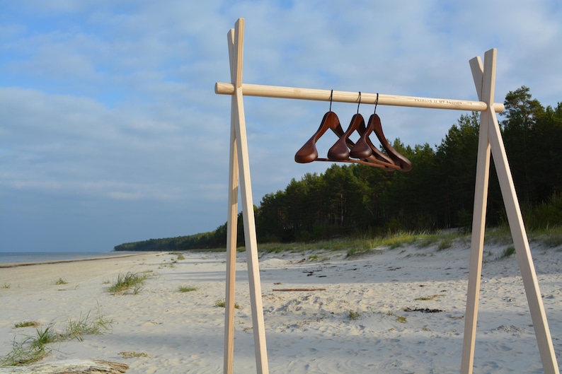 Kleiderständer aus Holz, Kleiderständer freistehend, zusammenklappbarer Rahmenständer für Märkte und Messen, moderner Kleiderständer, Gravur möglich Bild 6