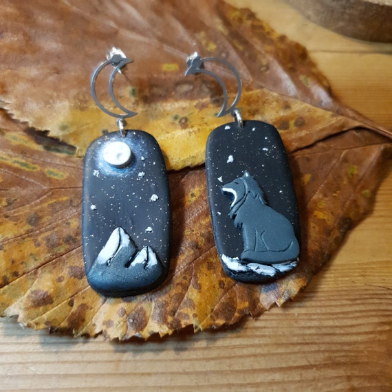 Wolf with Mountains Earrings Wolf with Mountains Earrings