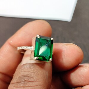 Emerald Gemstone Ring, Handmade 925 Sterling Silver Ring, May Birthstone Ring, Oval Emerald Designer Ring, Gift for her, Promise Ring