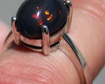 Black Opal 5,49 karaat platina afwerking 925 sterlingzilveren ring natuurlijke edelsteen ring ruwe opaal ring, opaal stenen ring, opaal sieraden, minimalistisch
