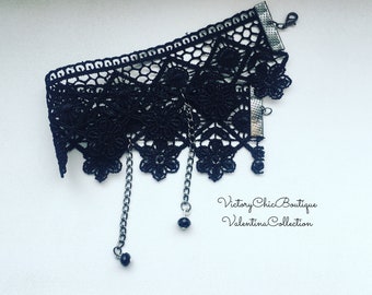 Forearm bracelet Black lace bracelet Cuff braselet Chain bracelet Gothic bracelet Rock Visual Kei Upper arm bracelet Black arm cuff Pendant