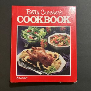 VERY WORN Betty Crocker&#39;s Cookbook 1986 New And Revised Edition General Mills Prentice Hall Edition Ringbound Vintage Cook Book