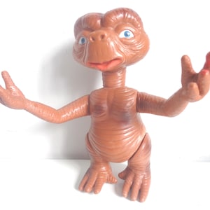 ET Extra Terrestrial Alien Vintage Toy Action Figure 16cm tall