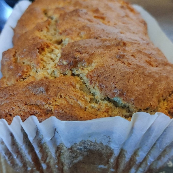 Gluten Free, Sugar Free Keto Banana Nut Bread. Baked Fresh. Full size loaf.  Lactose Free!  USPS priority shipping