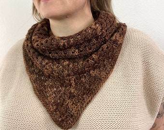 Canutt Cowl Crochet Pattern by Rebecca Velasquez - RV Designs, Easy Granny Stitch Bandana Triangular Neck Warmer; Quick Gift giving