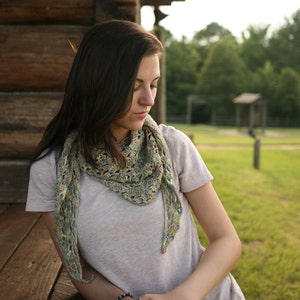 Teesdale Shawl Crochet Pattern by Rebecca Velasquez RV Designs, Narrow Triangle Lace image 5