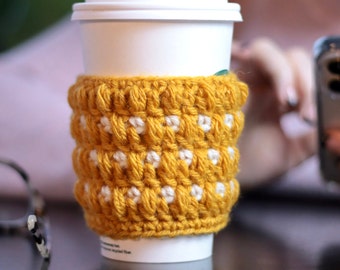 Coffee Cup Cozy crochet pattern with Printable gifting card / sales display