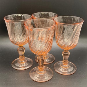 Set of Four Vintage Cristal D&#39;Arques Durand Rosaline Optic Pink Swirl Goblets