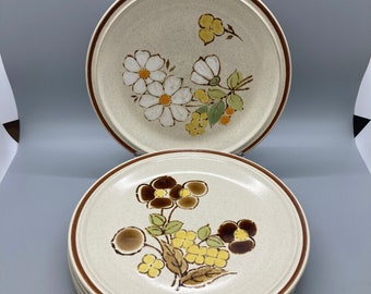 Vintage 1960-1970's Mismathed Flower Stoneware Plates