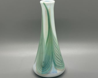 Vase vintage en verre irisé avec plumes arrachées, bourgeons d'art signés