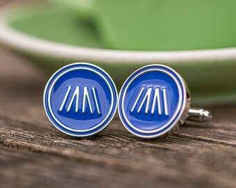 Valencia Cufflink - Shiny Silver + Reflex Blue