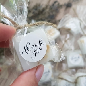10-60 pezzi Mini saponi di farina d'avena fatti a mano Bomboniere di ringraziamento Mini saponette Bomboniere per la doccia nuziale Set di saponi naturali per matrimoni Matrimoni alla lavanda