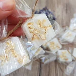 10-60 pezzi Mini saponi di farina d'avena Saponi fatti a mano Mini saponette Mini saponette Bomboniere per matrimoni Set di saponi naturali per matrimoni Nozze alla lavanda