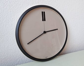 Very nice vintage minimalist Philips wall clock, 1980s, West Germany