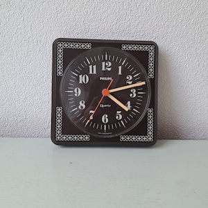 Very nice vintage Philips wall clock, 1980s, West Germany