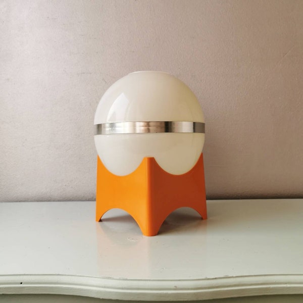 Retro plastic table lamp, 70s